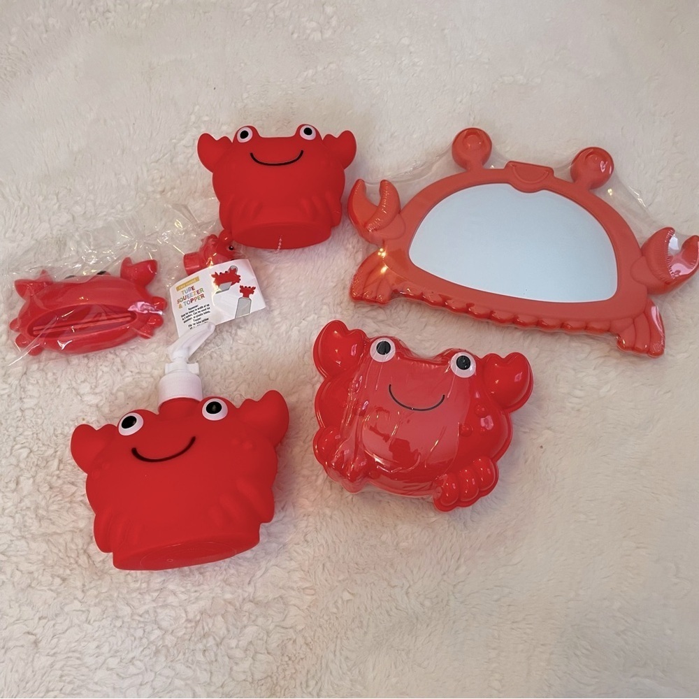 Target Bullseye‎ Red Crab Kids 5 Piece Bathroom Set